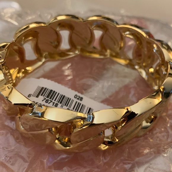 NWT Goldtone Chain Link Hinged Bangle Bracelet FINAL PRICE - Picture 5 of 13